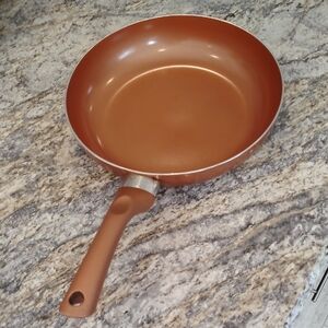 Copper Non-Stick Frying Pan with Ergonomic Handle